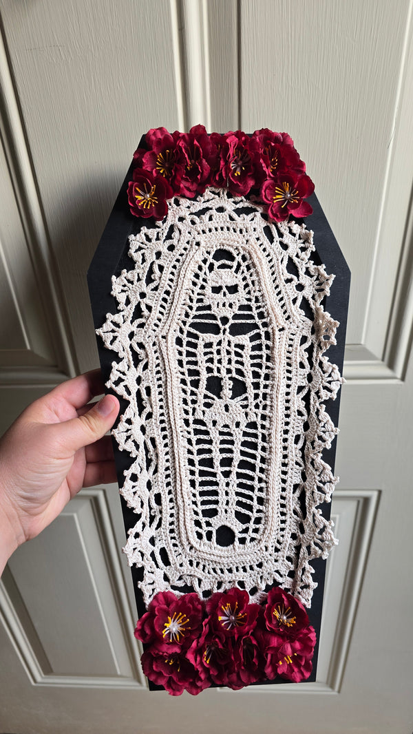Post Mortem Doily